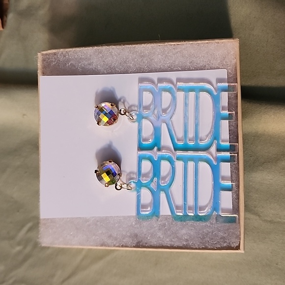 Beautiful bride earrings - Picture 2 of 2